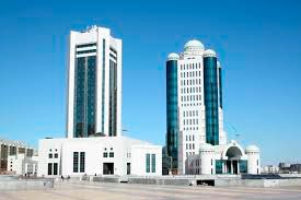 Развитие парламентаризма в Казахстане и мировой опыт