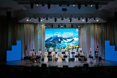 Алтайдың дәстүрлі ән өнері