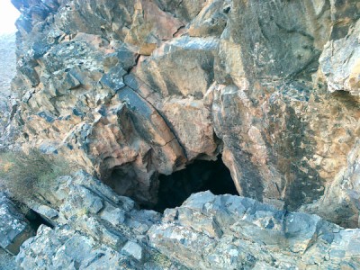 Қаратаудың бөктеріндегі «Қатынқамал»