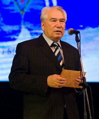 В честь 90-летия Чингиза Айтматова