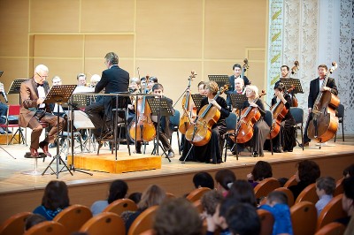 At the origin of the Kazakh State Philharmonic 