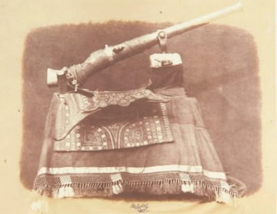 Атанға артқан зеңбірек...