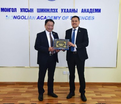 Посол Казахстана и президент МАН обсудили совместное изучение общей истории