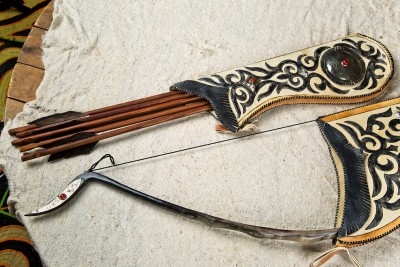 Қазақ қарулары: садақтың құрылымы