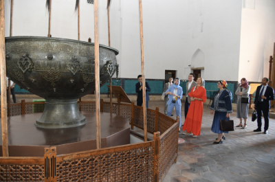 ЮНЕСКО-ның бас директоры Қожа Ахмет Ясауи кесенесіне барды