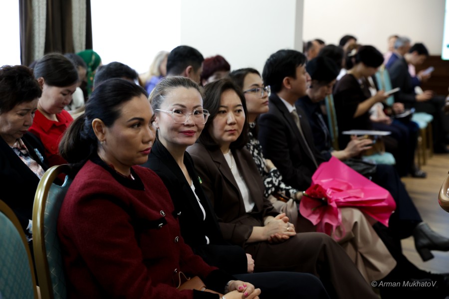 ARMA0441.JPG - фото 3 - e-history.kz