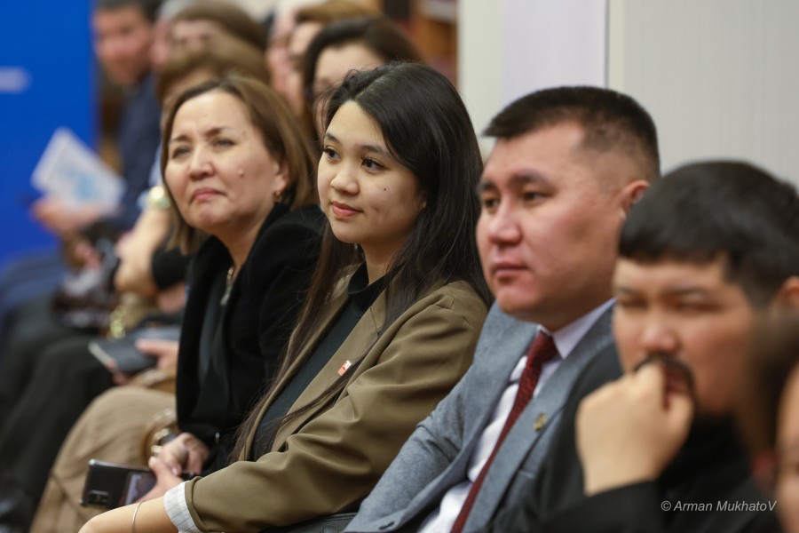 ARMA0366.JPG - фото 48 - e-history.kz