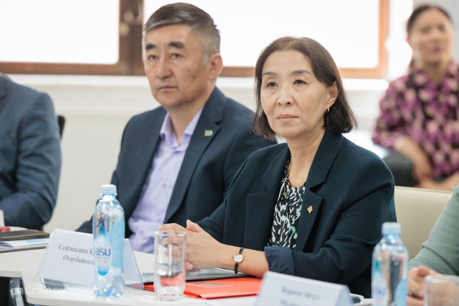 TEMA0354.jpg - фото 0 - e-history.kz