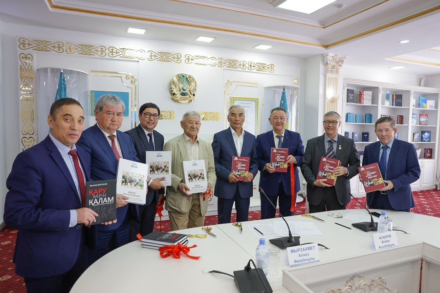 ARMA6429.jpg - фото 8 - e-history.kz