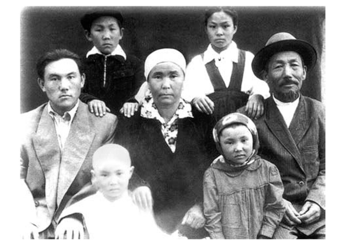 Nazarbayevs family - e-history.kz