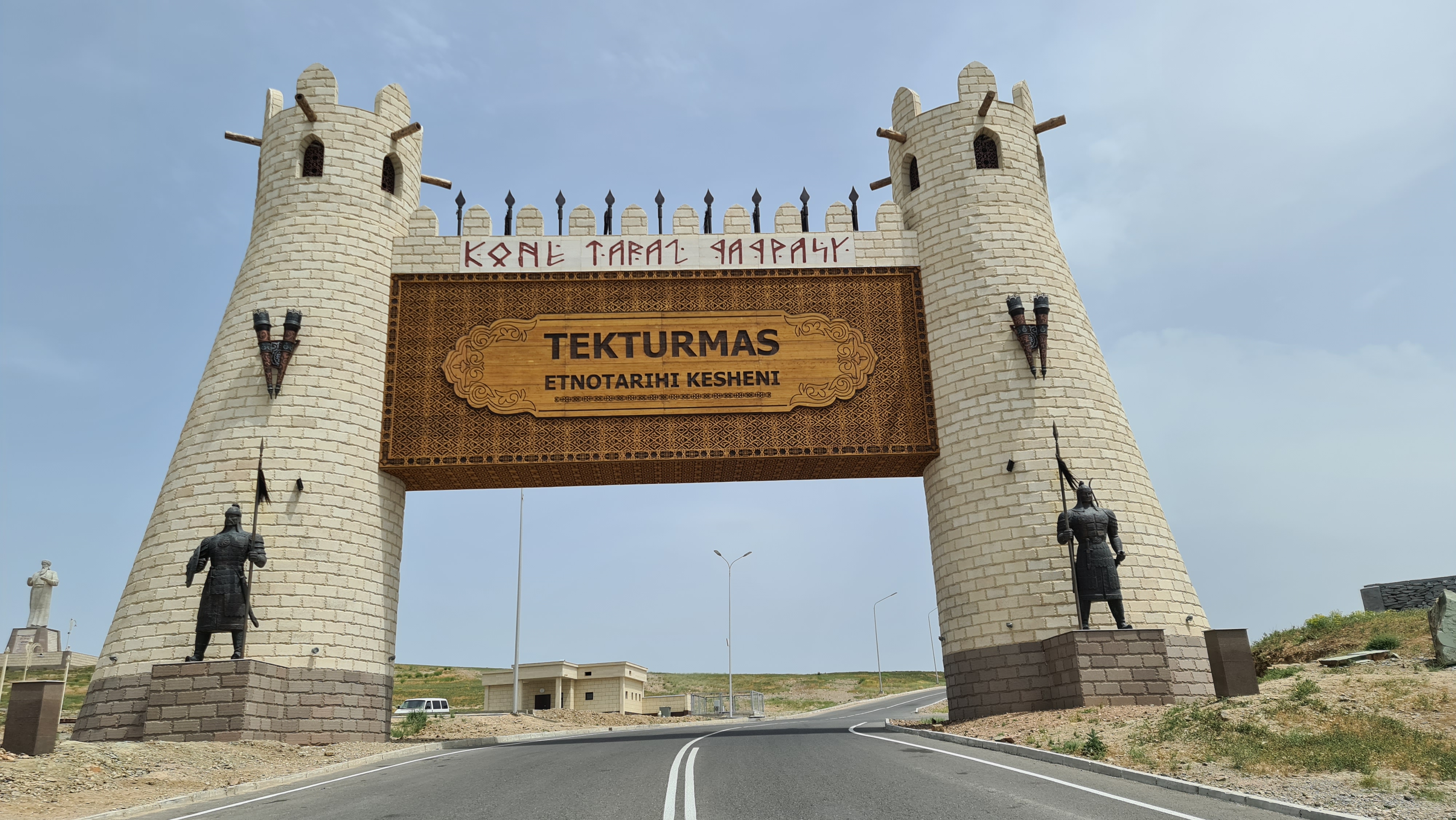 14 monuments at Tekturmas