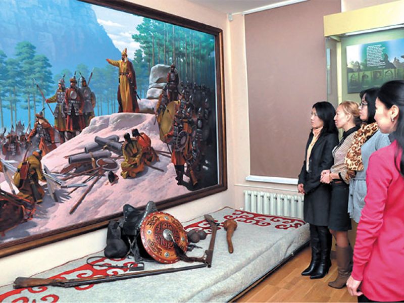 Tours by the museum&#039;s halls