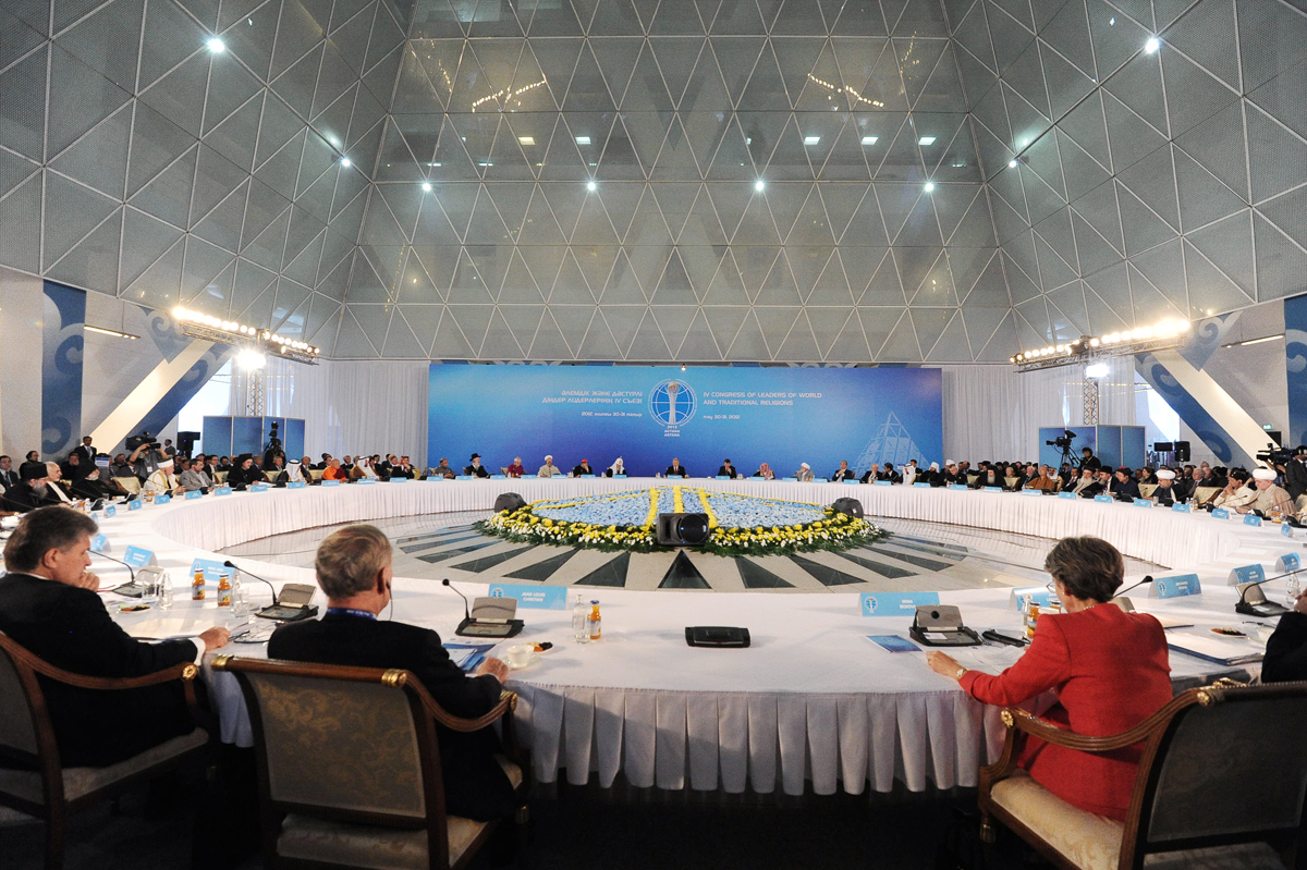 Nursultan Nazarbayev and Kazakhstan model of world and accord