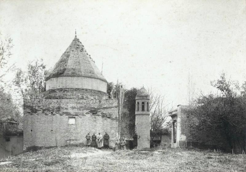Ташкенттегі Төле би кесенесі. Тарих не дейді?