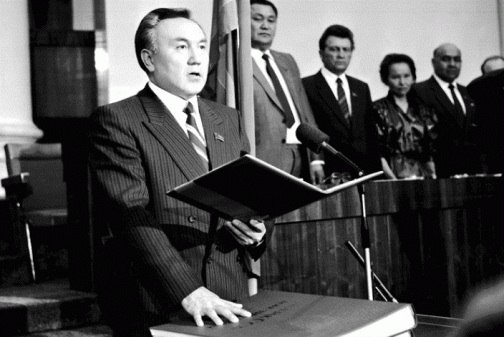 1990: секретарь, председатель, президент 