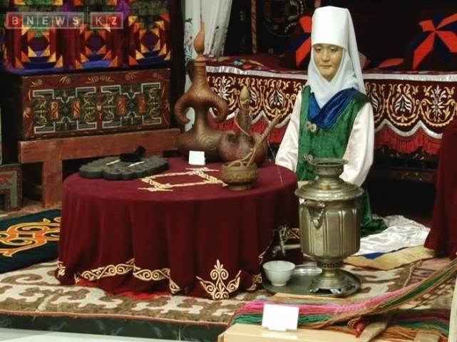 В Костанайском областном музее хранятся семейные реликвии, которым сотни лет 
