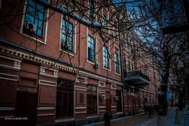 Старожилы. Дом купца Карева 