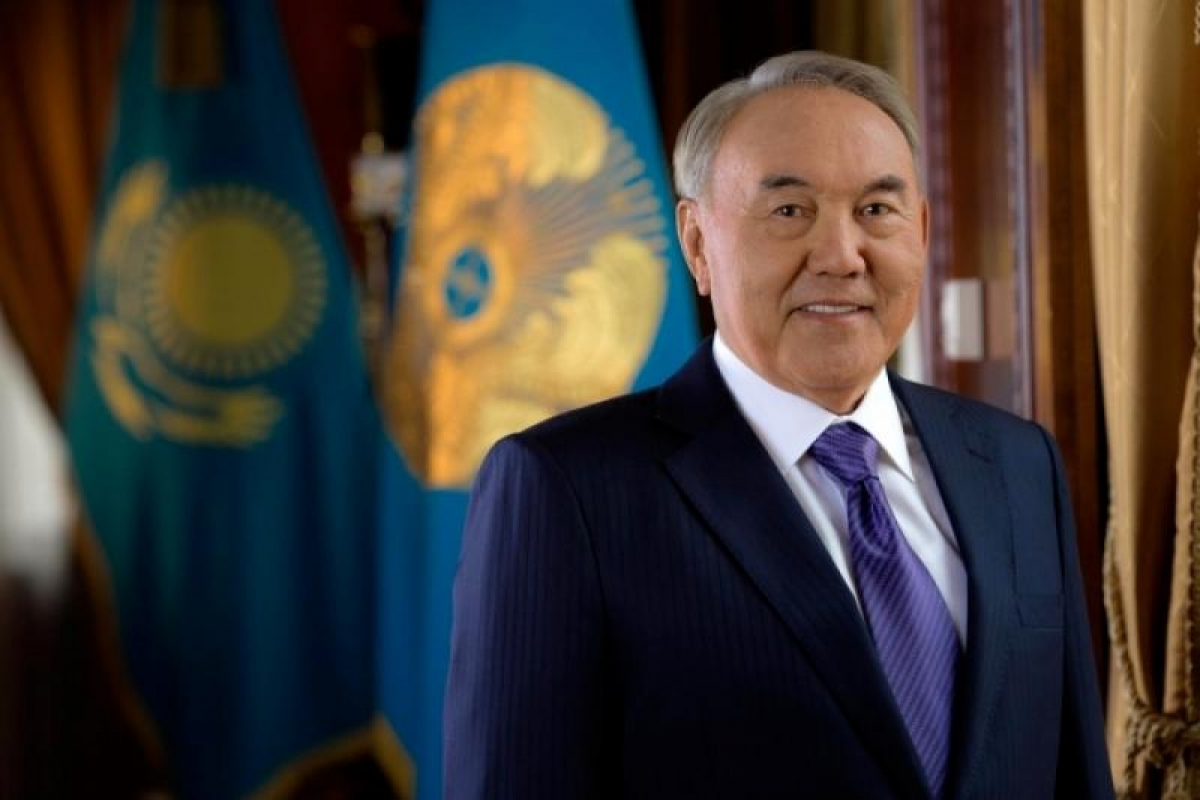 Лидер номер один Лидер номер один