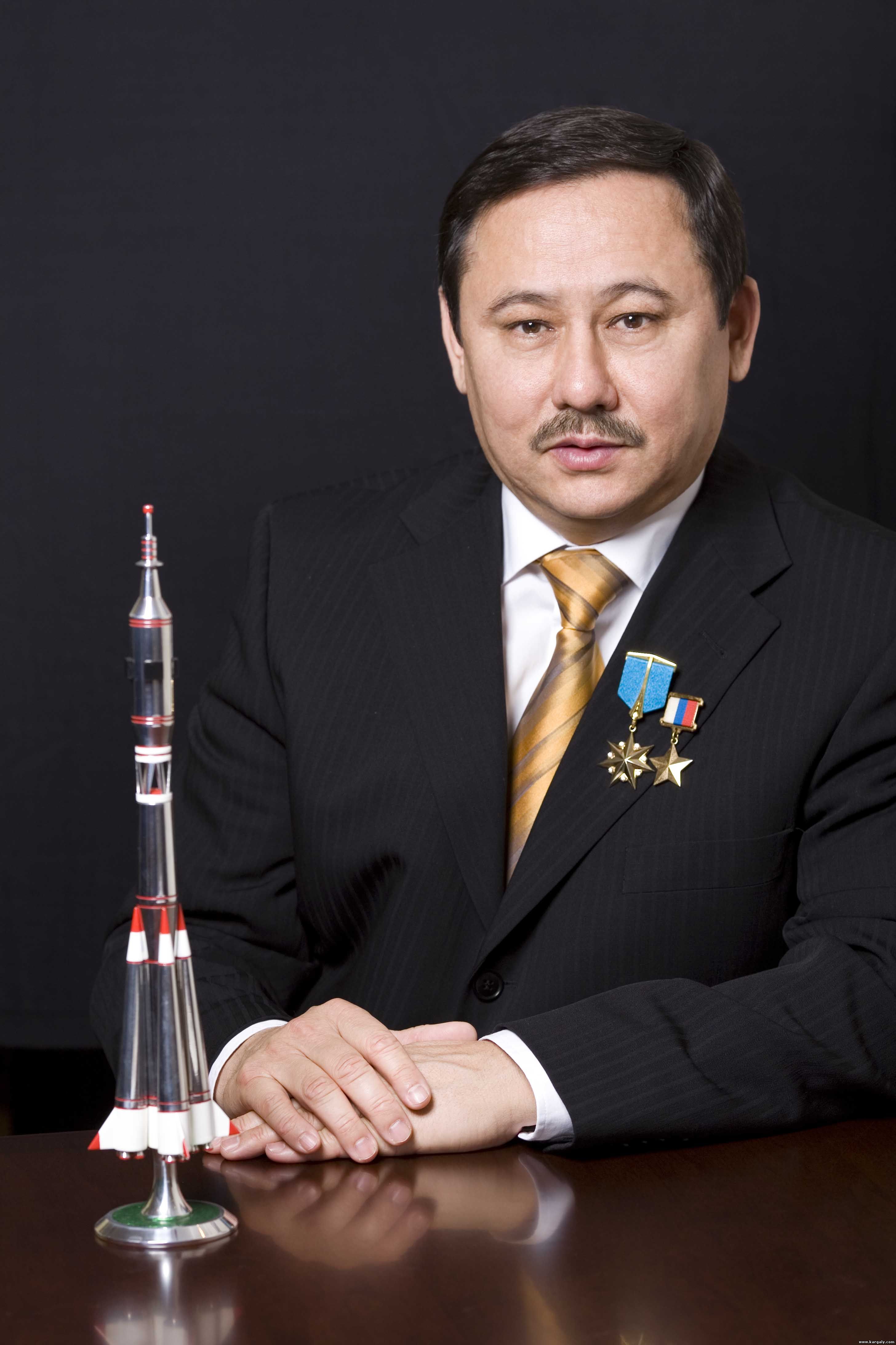 В 1998 году с космодрома «Байконур» отправился в космический полет Т.Мусабаев