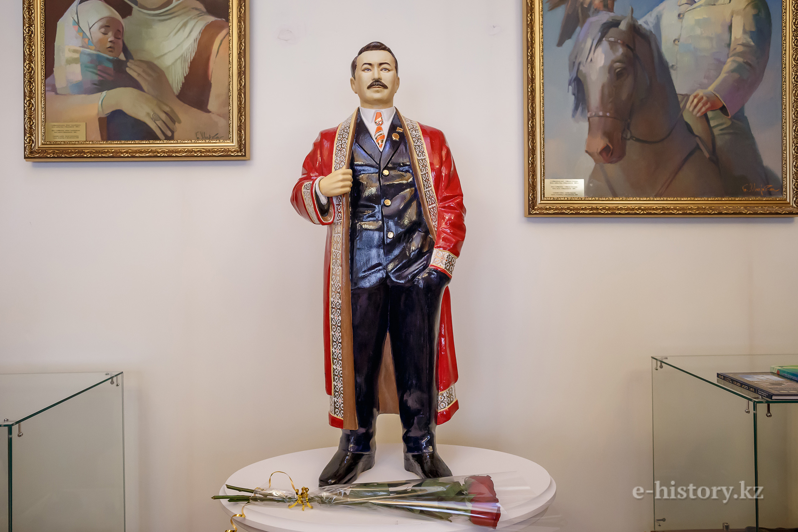 В  музее Сейфуллина установили скульптуру писателя