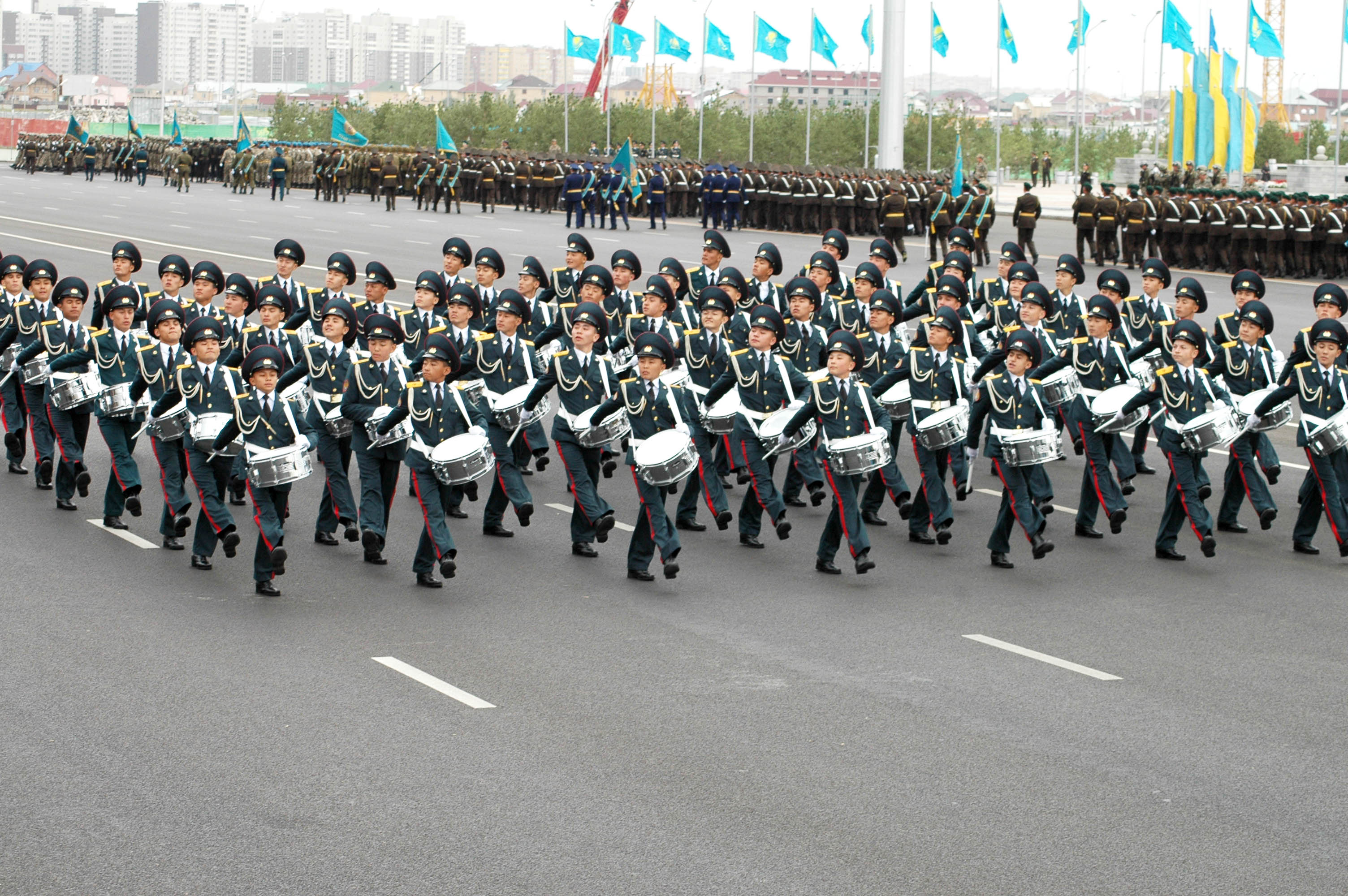 парад победы в казахстане