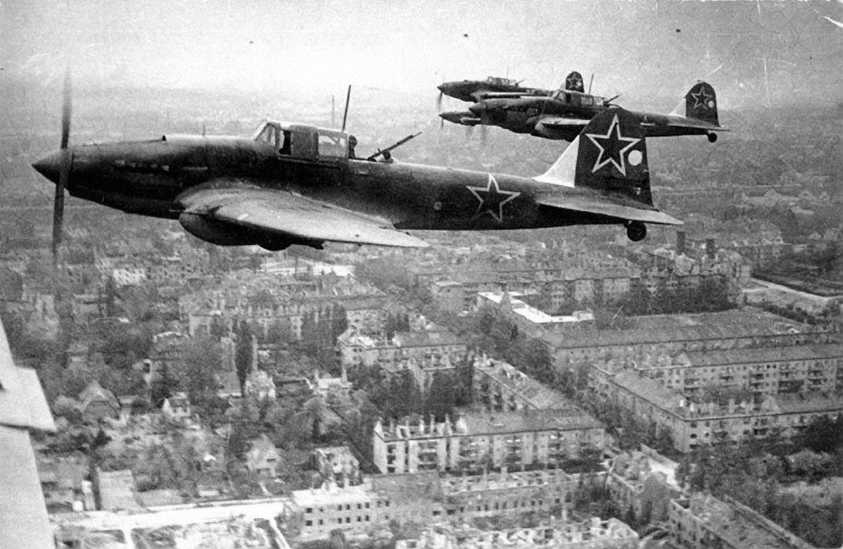 Kazakh pilots of the Soviet times